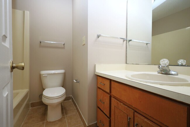Building Photo - 203 Blue Pool Dr
