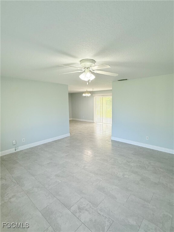 Building Photo - 602 SE 35th Terrace