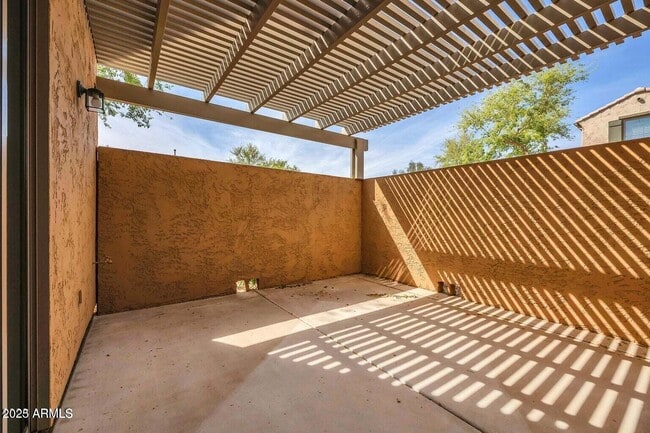 Building Photo - 3639 W Thalia Ct