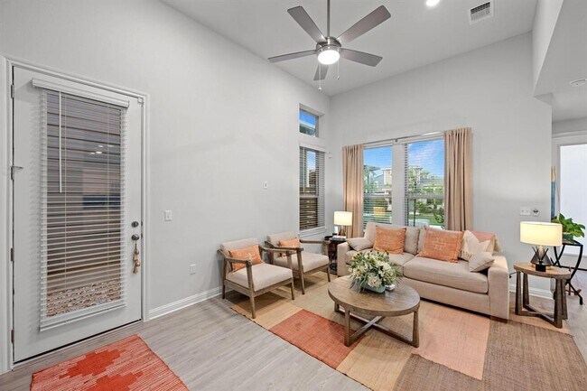 Building Photo - 8522 Leroi Dr