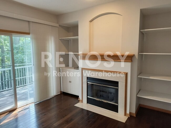 Building Photo - 4BD/2BA in Hopkins Available Now