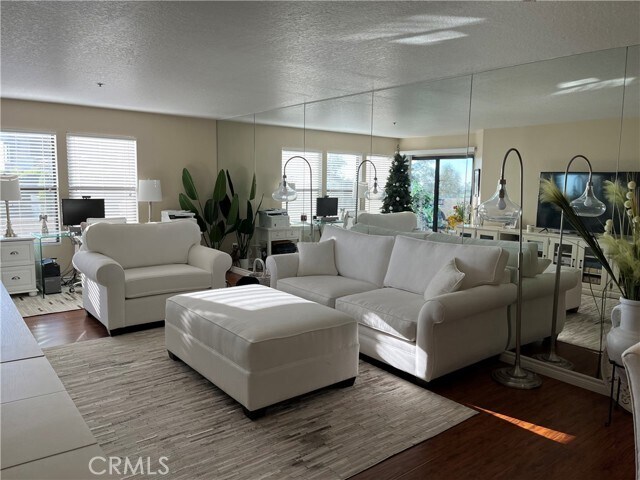 Building Photo - 280 Cagney Ln