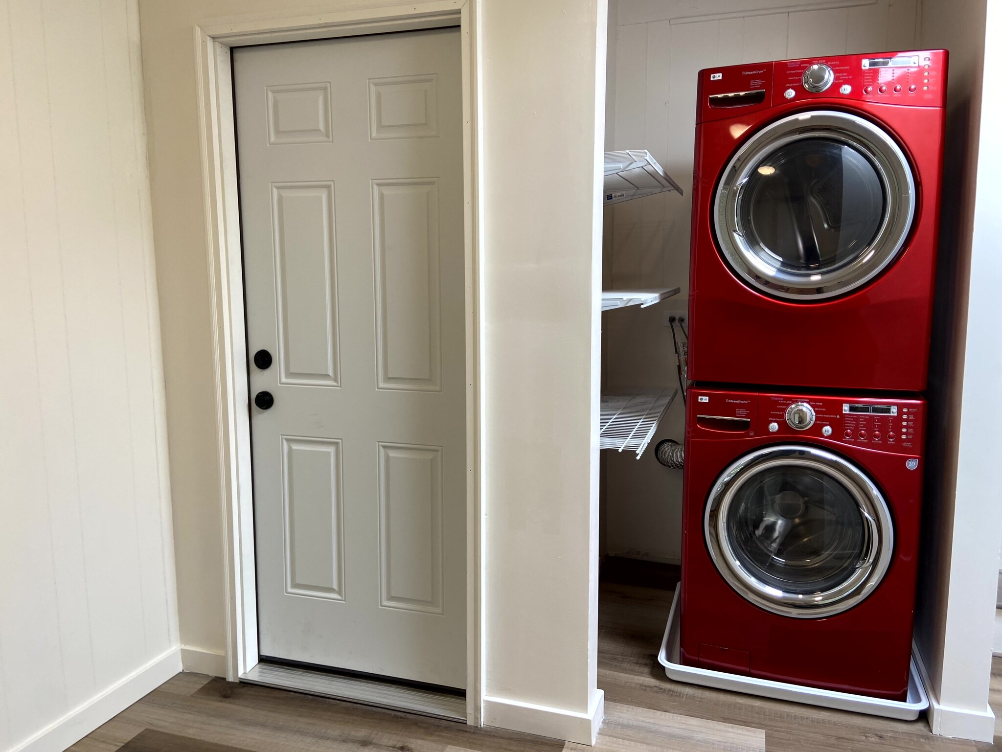 Washer Dryer - 3855 Nordin Ave