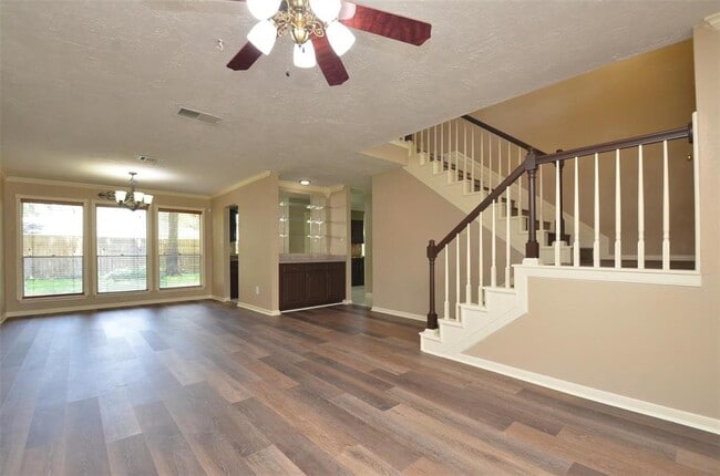 Building Photo - 1306 Plum Park Dr