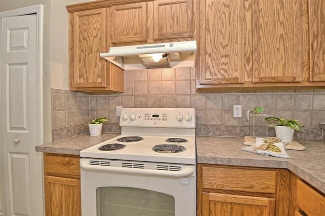 Building Photo - 2445 Harleyford Pl