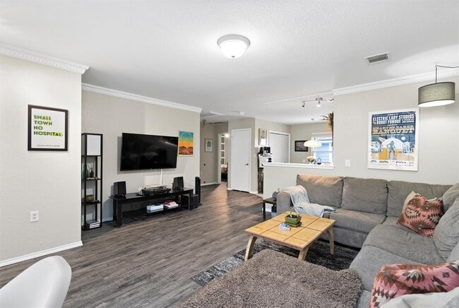 Building Photo - 12117 Briarcreek Loop