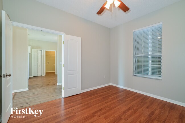 Building Photo - 533 Terranova Cir