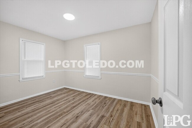Building Photo - 1638 Gould Rd