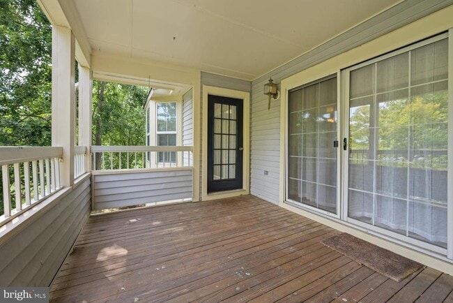 Building Photo - 103 Sequoia Ct