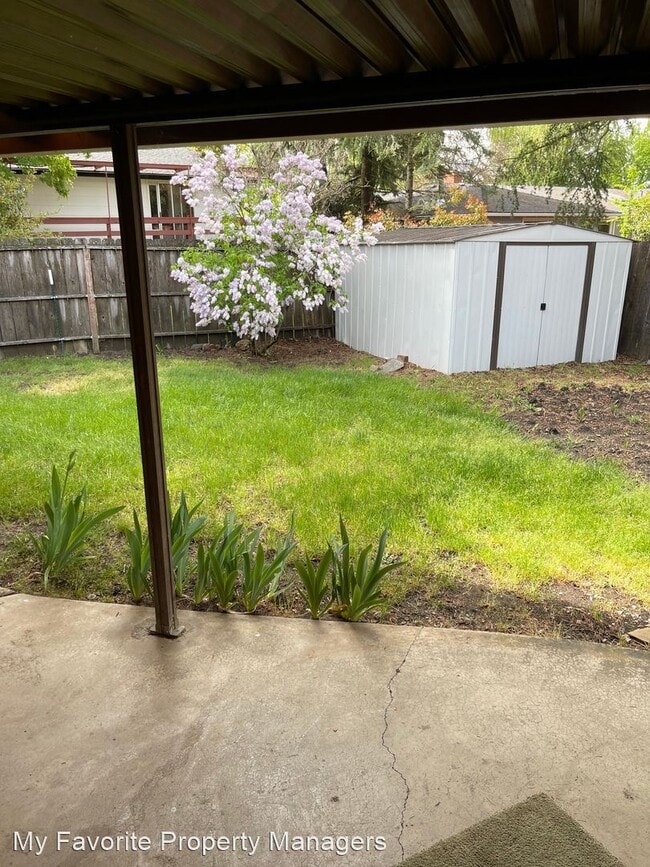 Building Photo - 4 br, 3 bath House - 2442 Dellwood Ave.