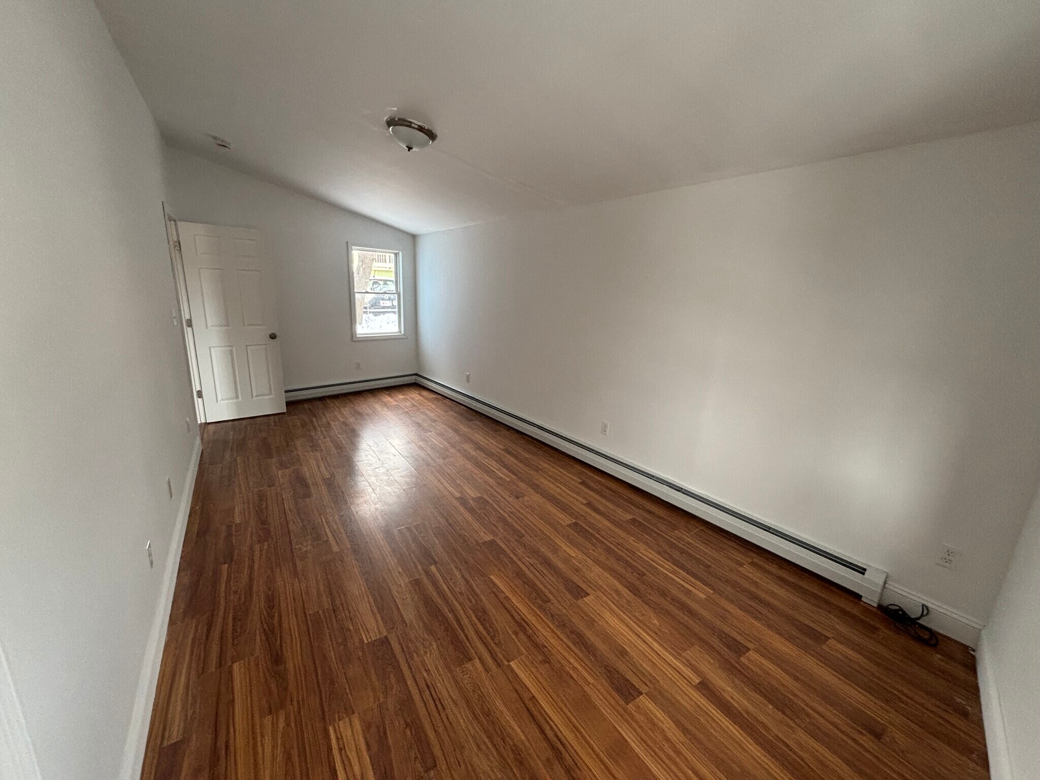 Building Photo - 10 Amero Ct