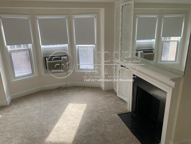 Building Photo - 1223 Beacon St