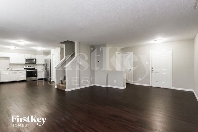 Building Photo - 9140 Wandflower Dr