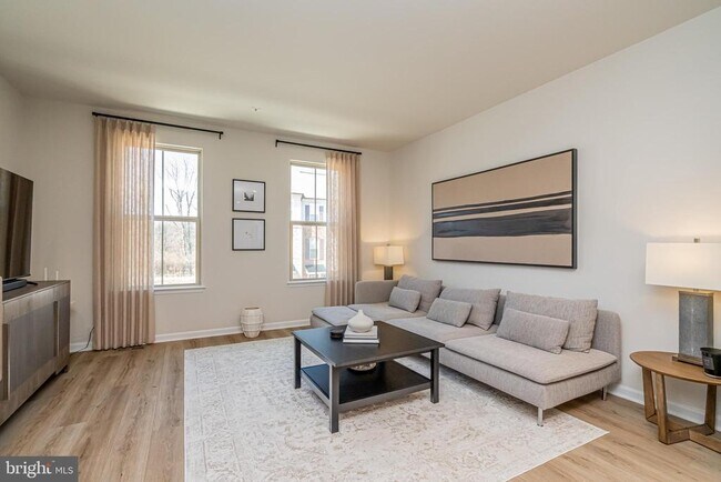 Building Photo - 3929 Small Roundtop Rd