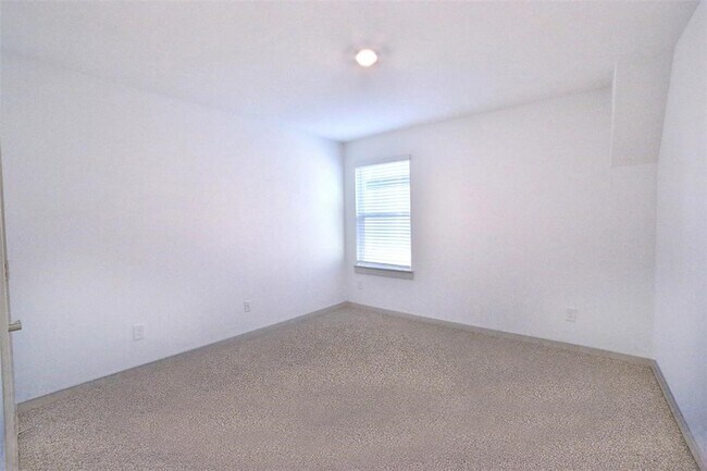 Building Photo - 3810 Lila Lake Ln