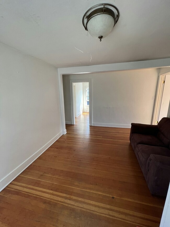 Building Photo - 4020 2nd Ave NE