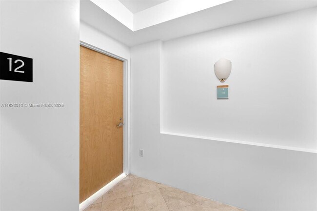 Building Photo - 19400 Turnberry Way