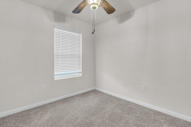 Building Photo - 3021 Jane Ln