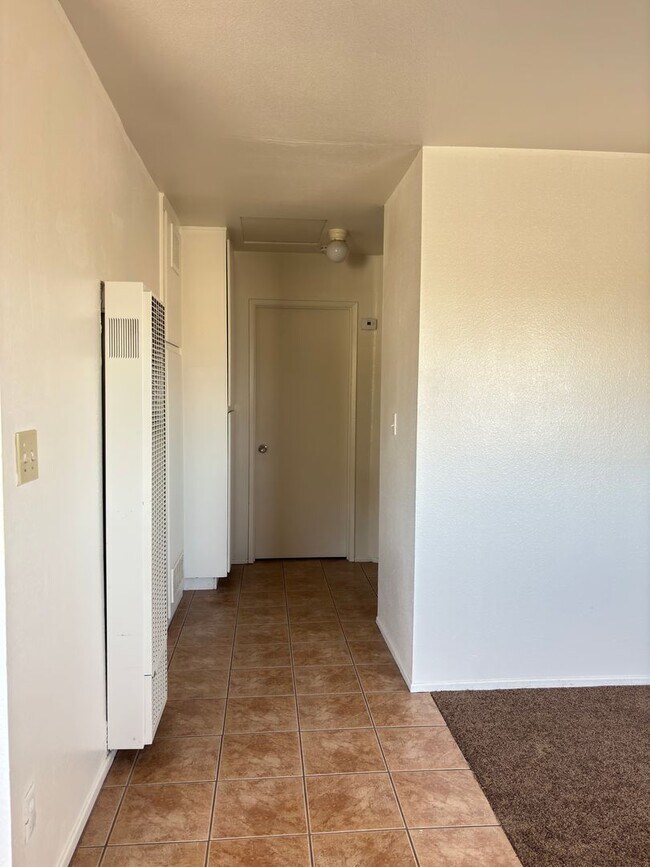 Building Photo - West Lancaster Apartment