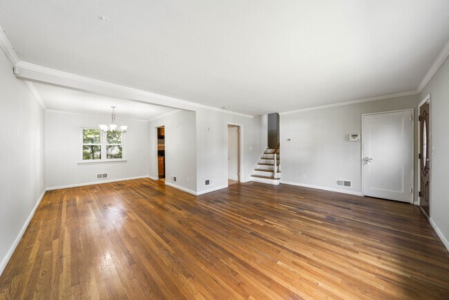 Building Photo - 1641 Lenape Rd