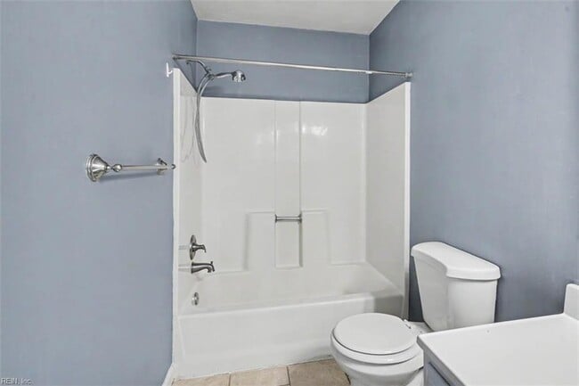 Building Photo - 601 Huntly Dr