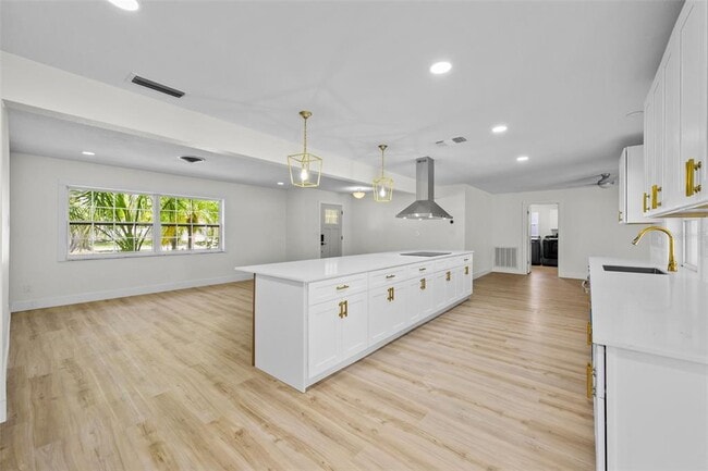 Building Photo - 5700 Bayou Grande Blvd NE
