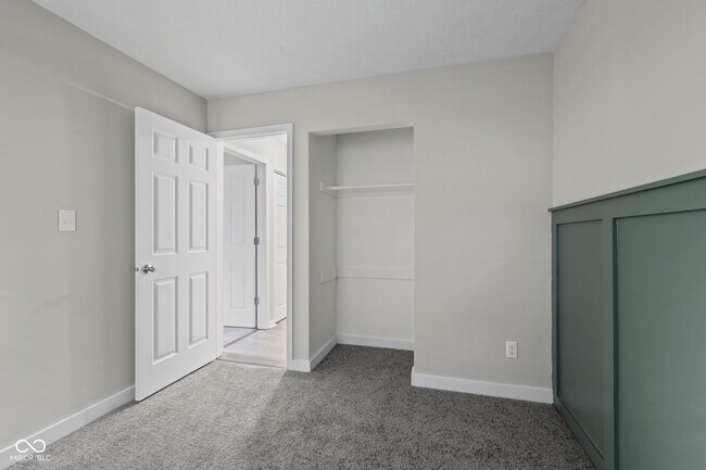 Building Photo - 6815 Cherry Laurel Ln