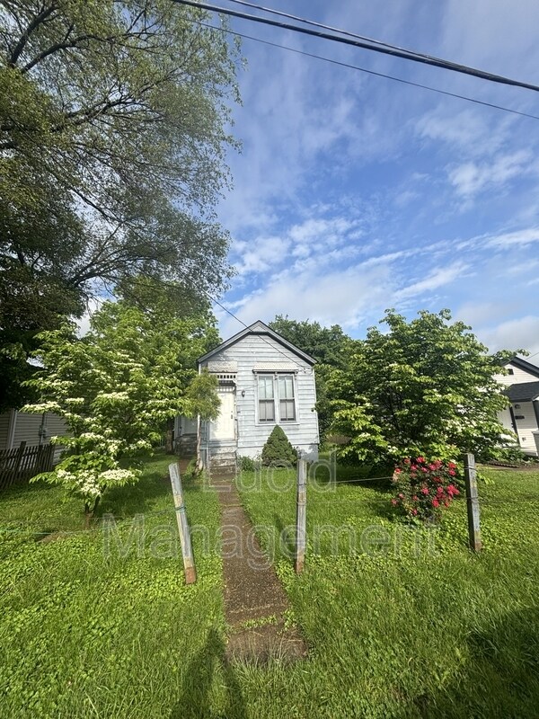 Primary Photo - 3324 Vetter Ave