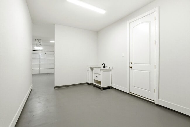 Building Photo - 4610 Elan Bend Ct