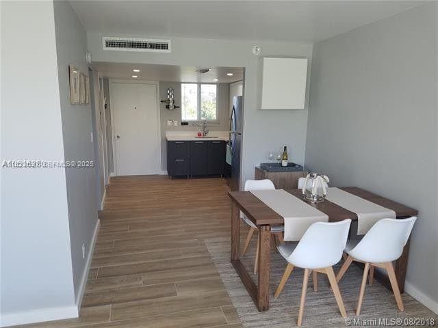 Building Photo - 2505 S Ocean Blvd