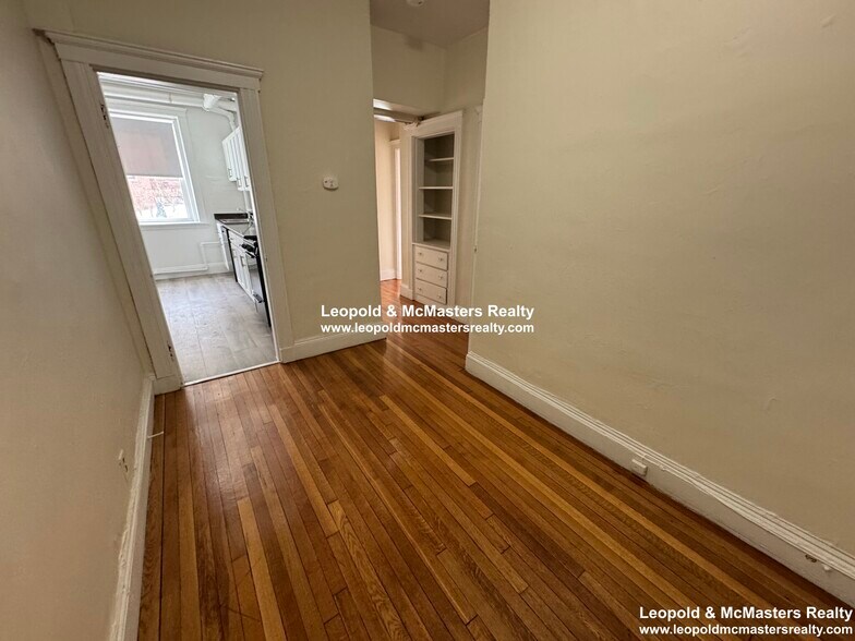 Primary Photo - 113 Washington St