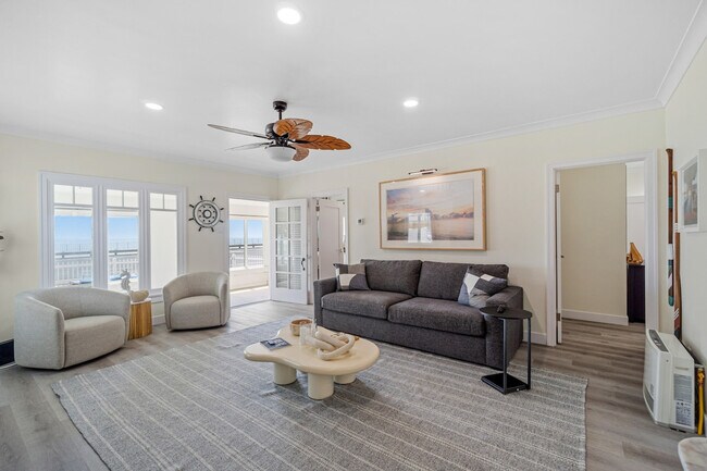 Building Photo - 3424 Carlsbad Blvd