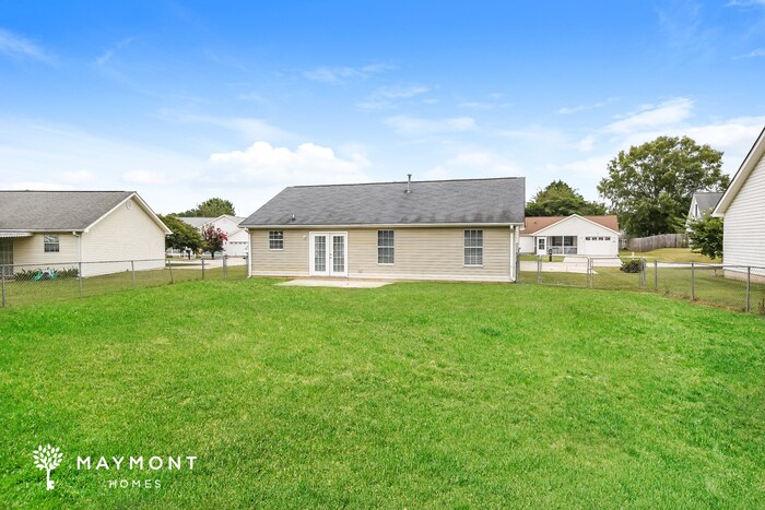 Building Photo - 408 Raspberry Ln