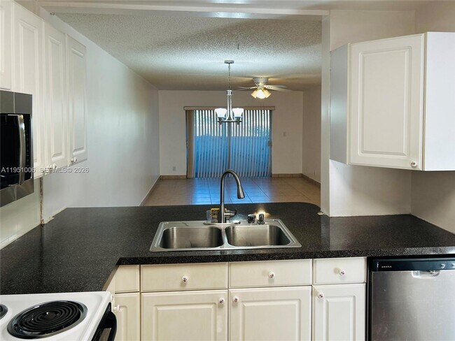 Building Photo - 3250 NW 85th Ave