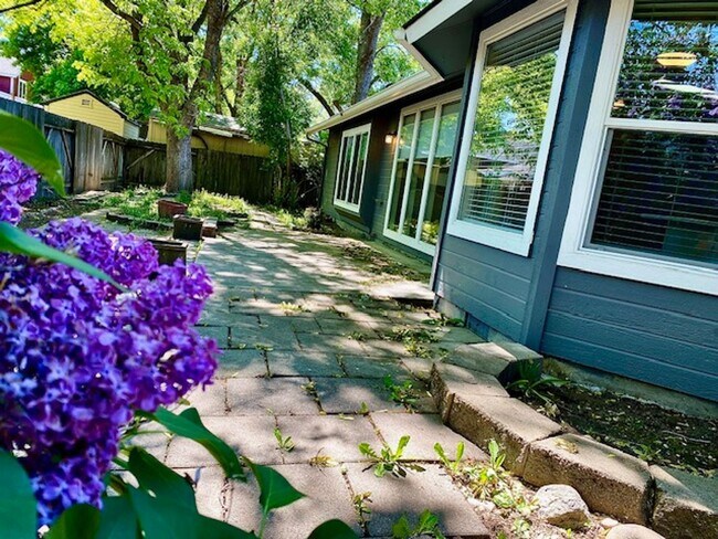 Building Photo - 4 Bedroom 2 bath Home in NW Boise