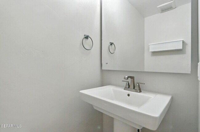 Building Photo - 7325 Steve Degroat Ln