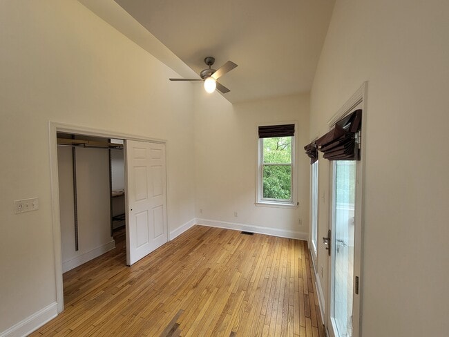 Building Photo - 255 10th St NE