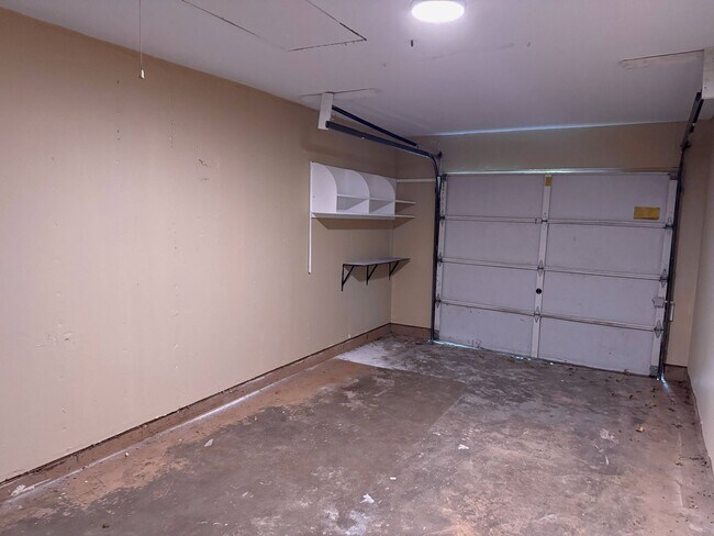 Building Photo - 3 Bed 1.5 Bath Home Close to Sheppard AFB!