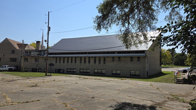 Building Photo - 3109 Beecher Rd