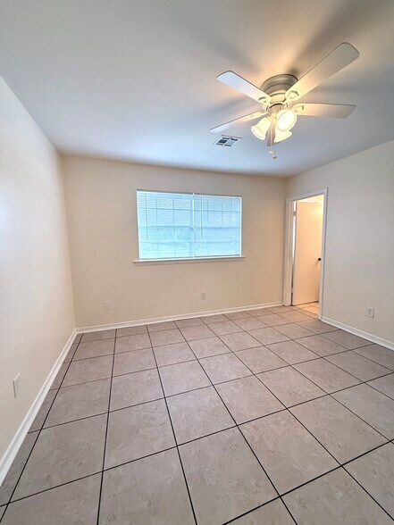 Primary Bedroom - 1114 Williams Blvd