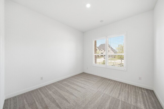 Building Photo - 4619 Sleepy Retreat Trl