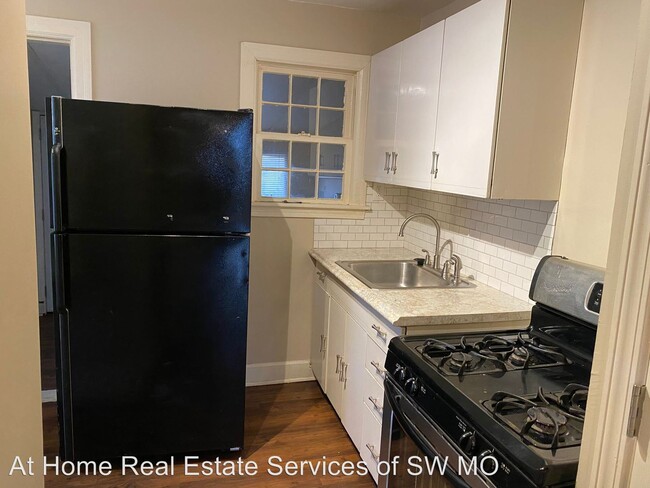 Building Photo - 612-614 S Grant Ave