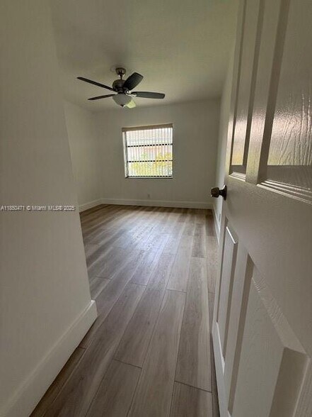 Building Photo - 1328 NW 86th Way