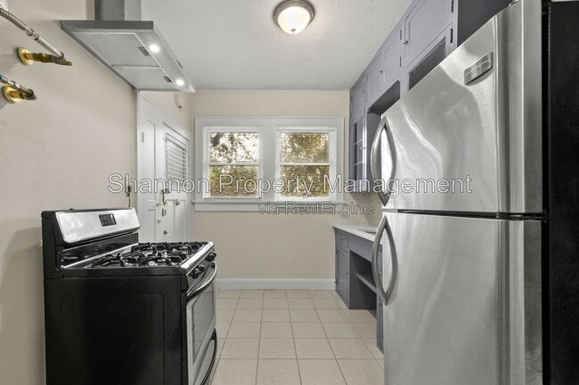 Building Photo - 436 Westmoreland St