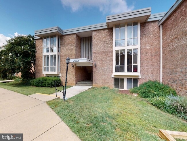 Building Photo - 2622 Fort Farnsworth Rd