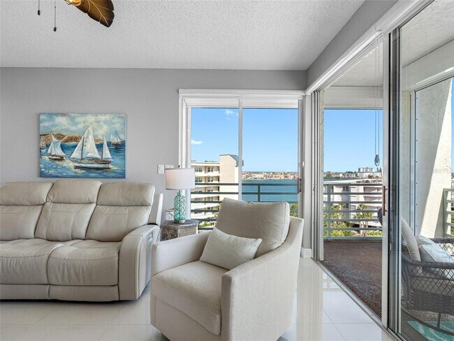 Building Photo - 7979 Sailboat Key Blvd S