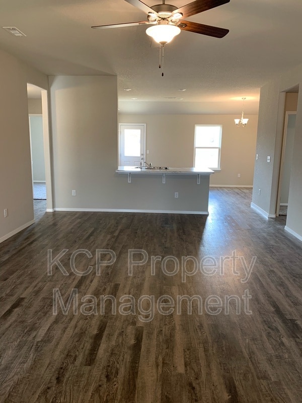 Building Photo - 6706 SW Whitmarsh Rd