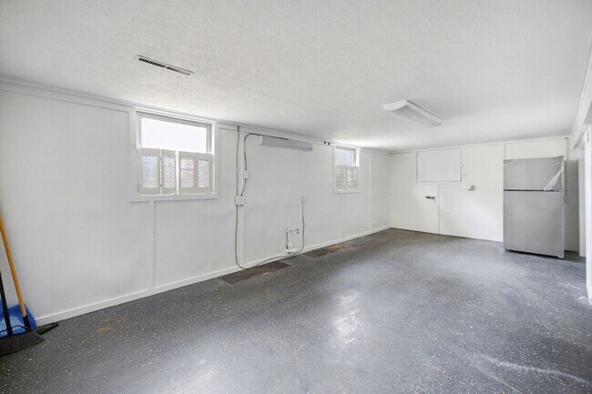 Building Photo - 3 bedroom home in Lincolnton