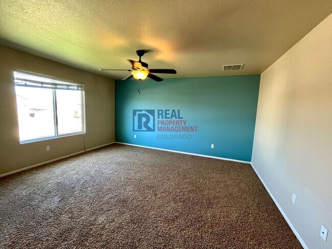 Building Photo - 10276 Deer Meadow Cir