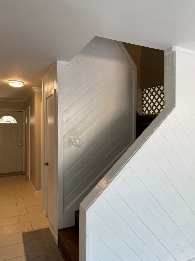 Building Photo - 2343 Briarwest Blvd